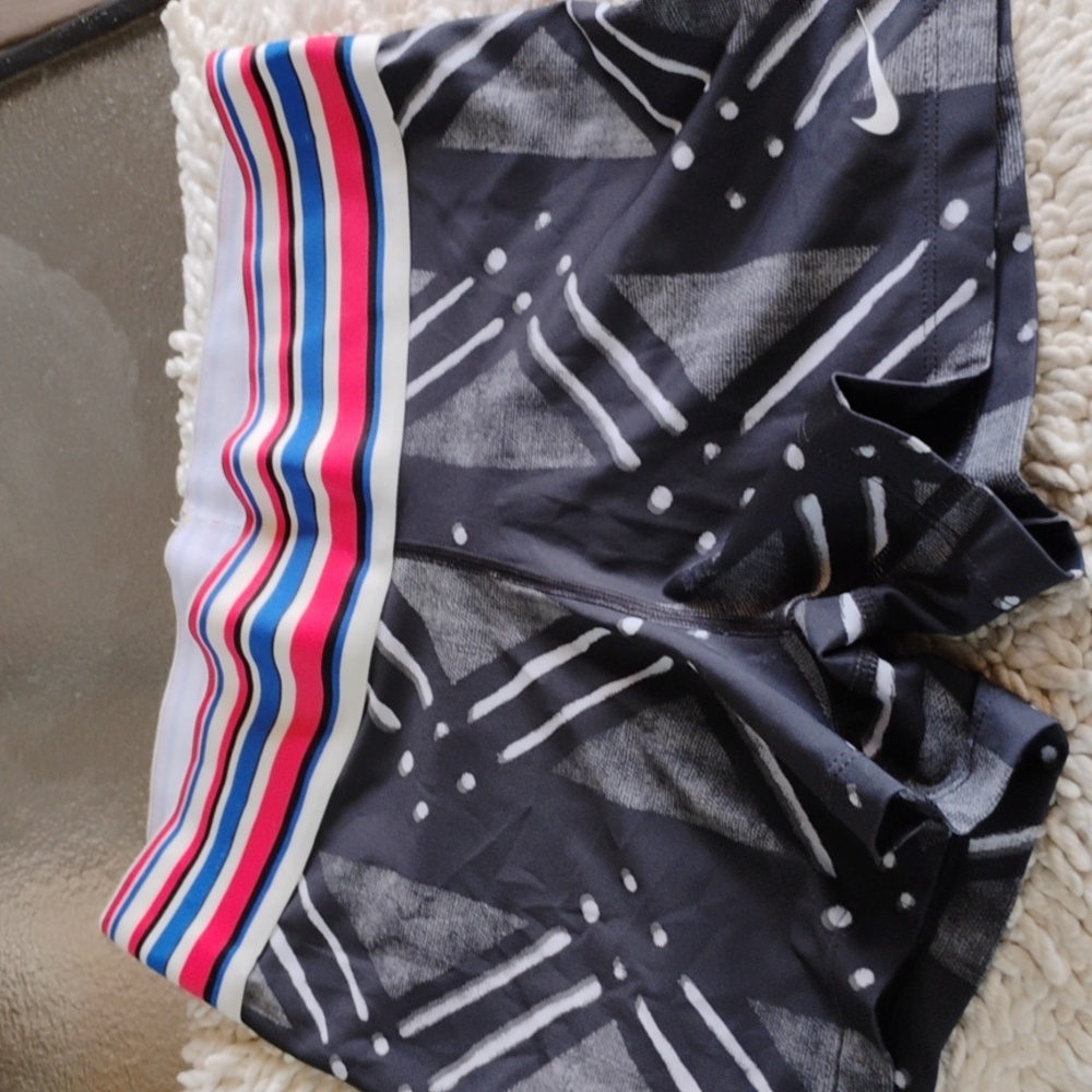 {$13 BUNDLED} NIKE Black White Multi Colored Band Athletic Shorts